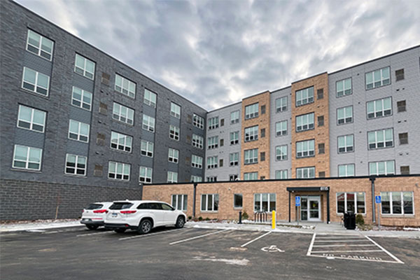apartment building in St. Louis Park