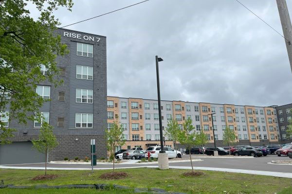 rise on seven exterior